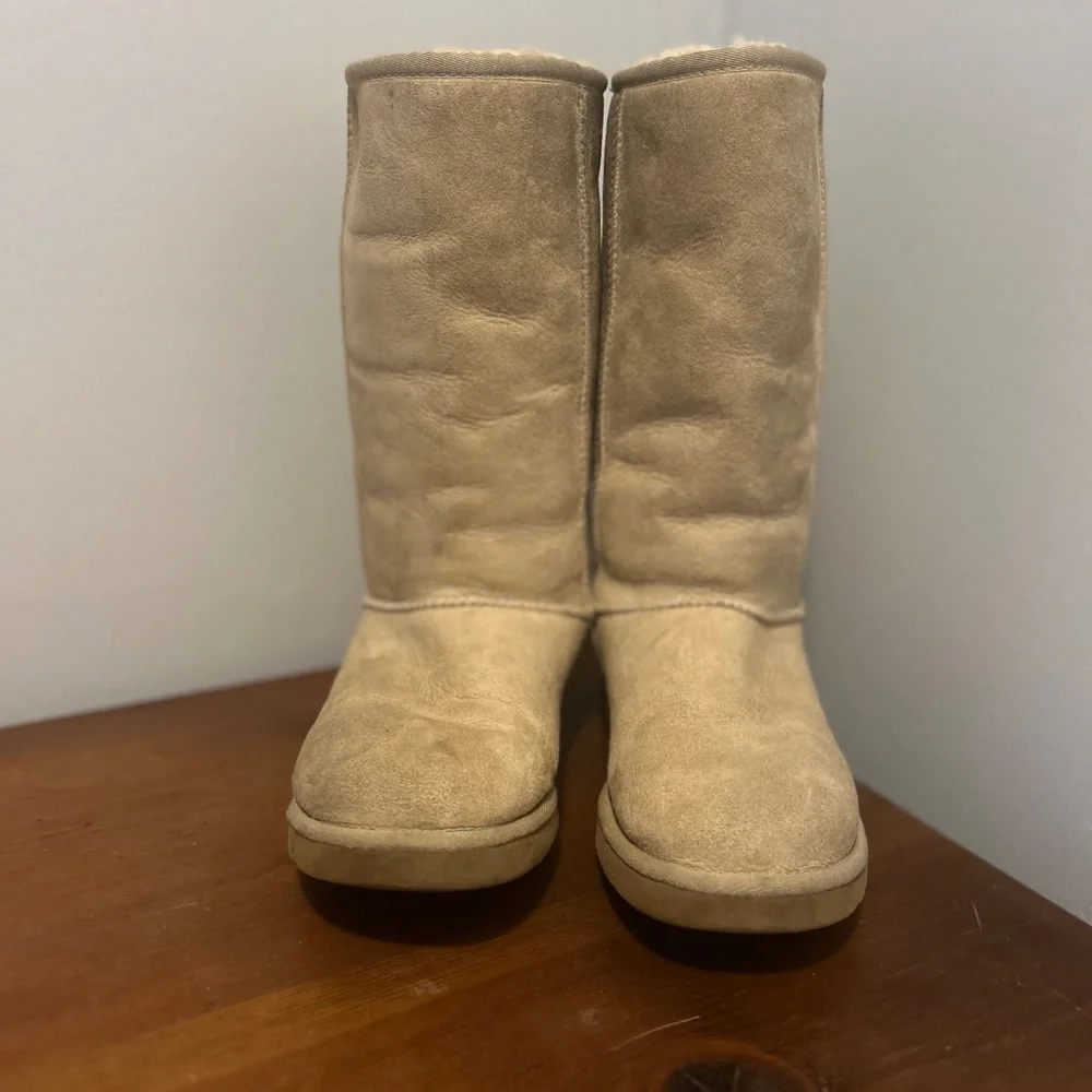 UGG Australia Classic Tall Boots Sand Beige Suede Shearling Women’s Size 7 - Picture 2 of 5